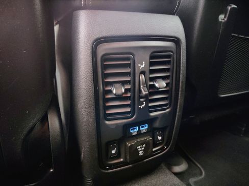 Used 2022 Dodge Durango SRT w/ SRT Interior Appearance Group image 38