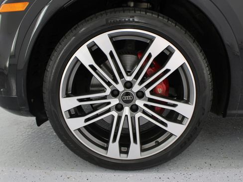 Used 2019 Audi SQ5 Premium Plus w/ Premium Plus Package image 78