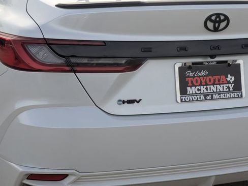 Used 2025 Toyota Camry XSE image 8