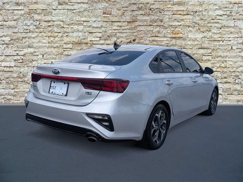 Used 2019 Kia Forte LXS FWD image 7