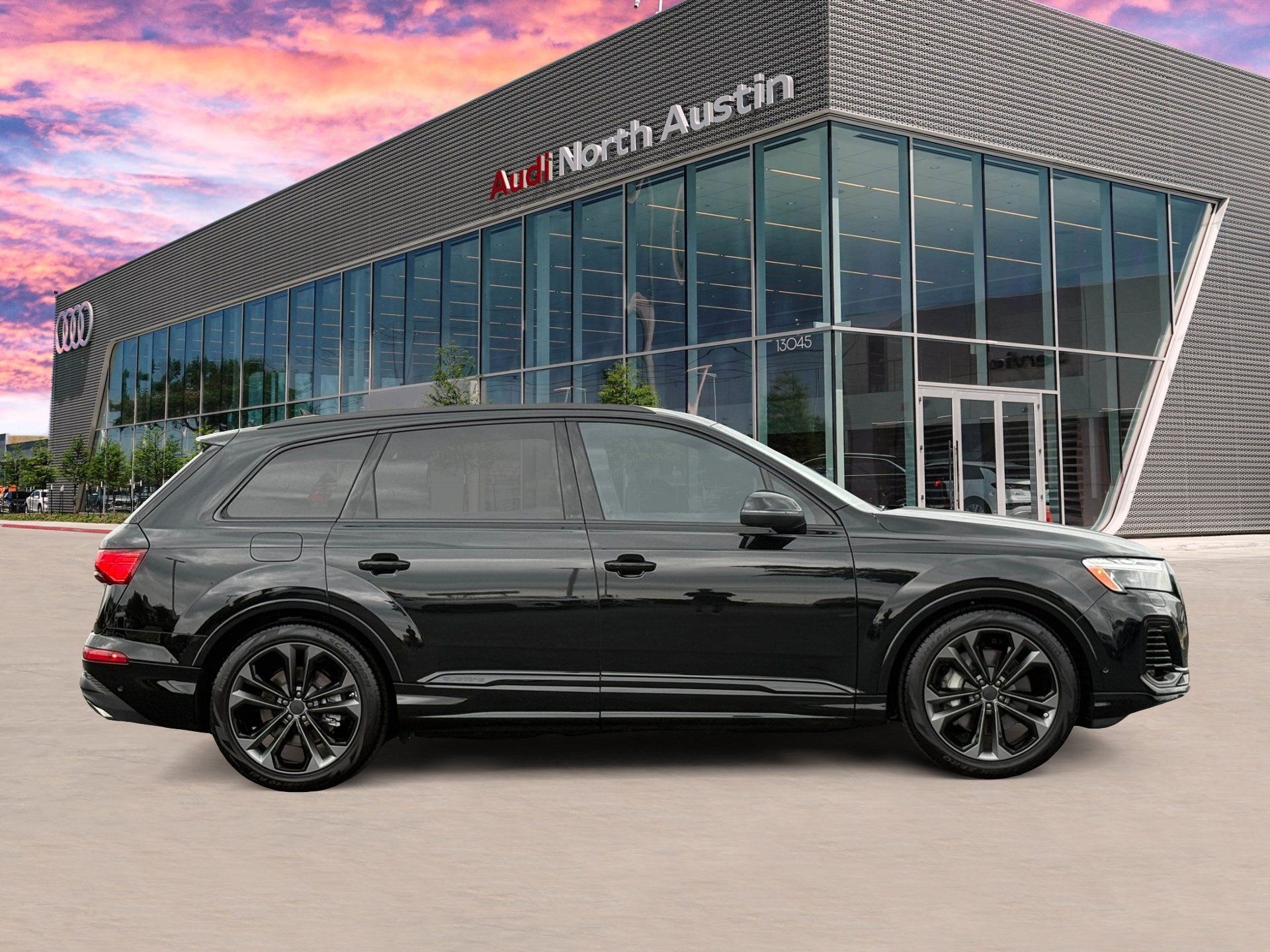 New 2026 Audi Q7 3.0T Premium Plus AWD/4WD image 4