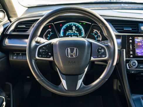Used 2016 Honda Civic Touring image 19
