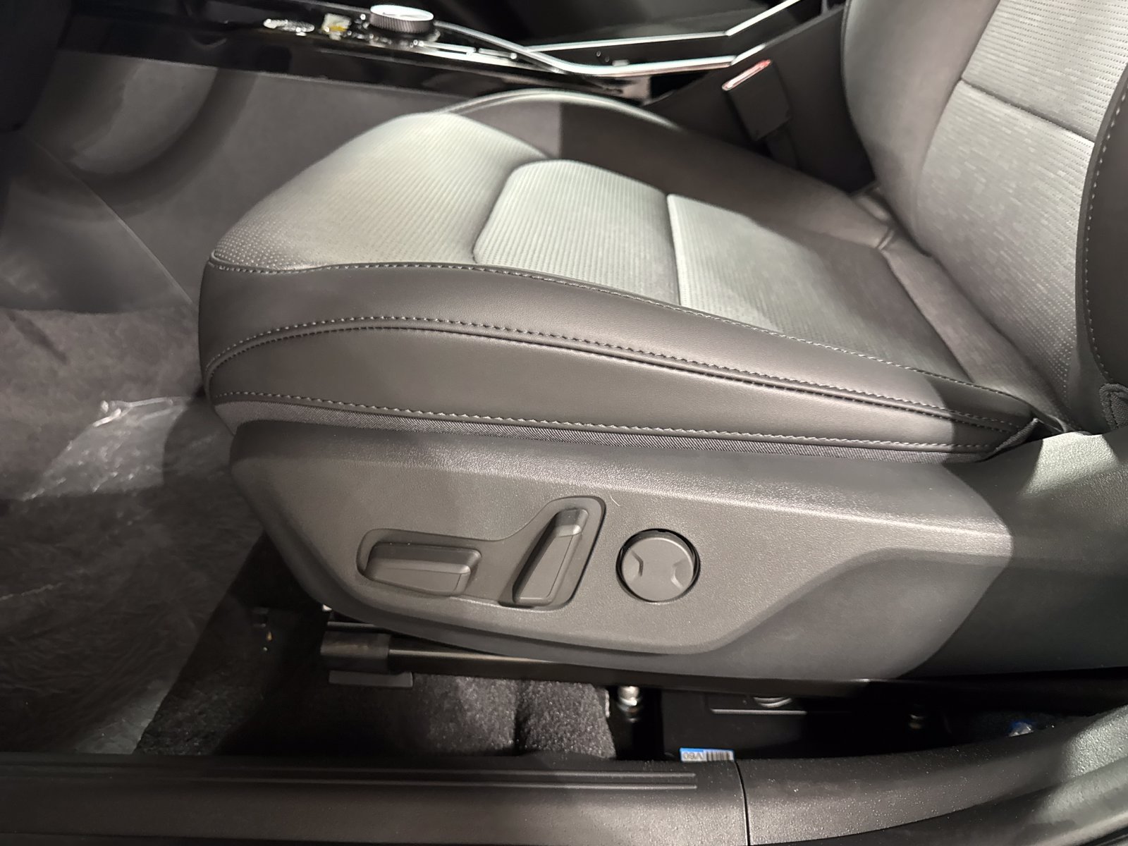 New 2026 Kia Niro Wave w/ Wave Preserve Package FWD image 14