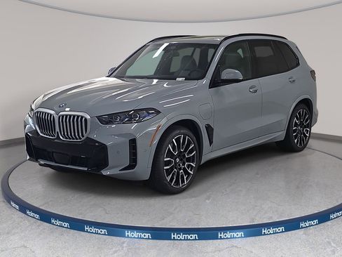 New 2026 BMW X5 xDrive50e w/ M Sport Package AWD/4WD image 1