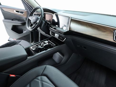 New 2026 Volkswagen Atlas SE image 73