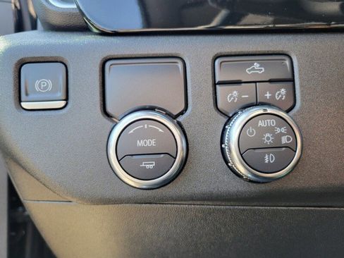 Used 2023 GMC Sierra 1500 Elevation RWD image 17