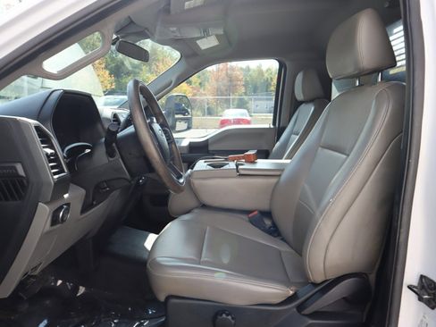Used 2020 Ford F550 4x4 Regular Cab Super Duty image 19