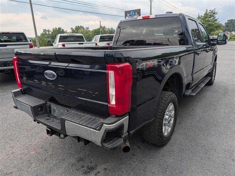 Used 2024 Ford F250 XLT AWD/4WD image 6