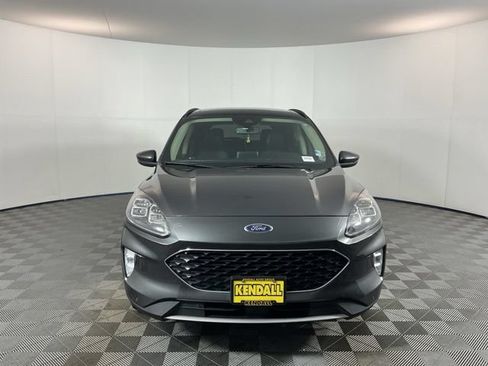 Used 2020 Ford Escape Titanium AWD/4WD image 2