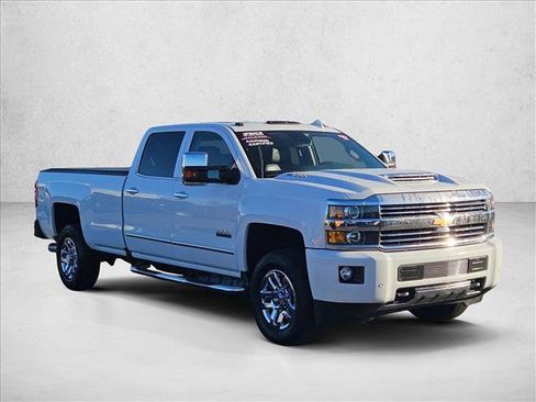 Used 2017 Chevrolet Silverado 3500 High Country w/ Duramax Plus Package image 3