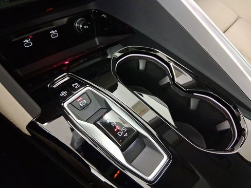 New 2025 Audi Q5 Premium Plus image 16