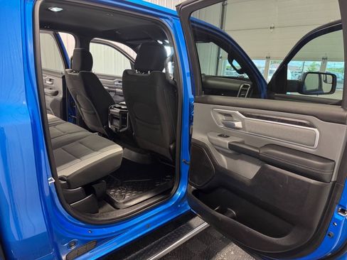 Used 2022 RAM 1500 Big Horn AWD/4WD image 25