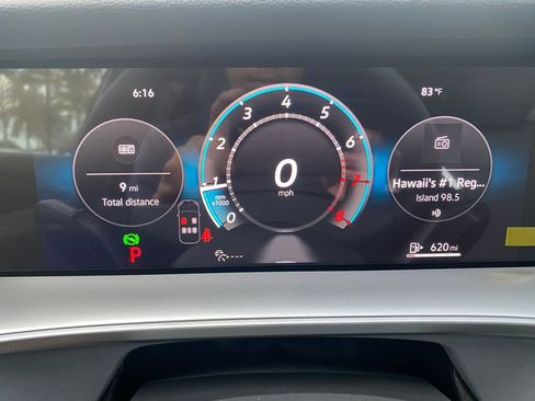 New 2026 Volkswagen Tiguan SE R-Line FWD image 33