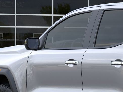 New 2026 GMC Canyon Denali image 12