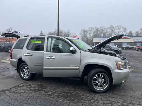 Used 2007 Chevrolet Tahoe LTZ w/ LTZ Preferred Equipment Group image 11