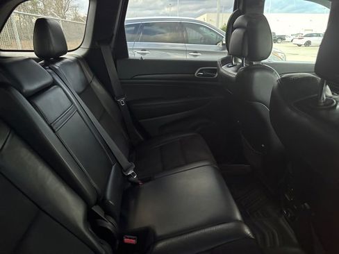 Used 2020 Jeep Grand Cherokee Altitude image 4