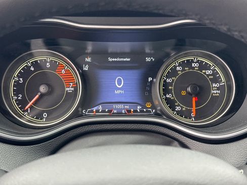 Used 2022 Jeep Cherokee Latitude Lux image 17