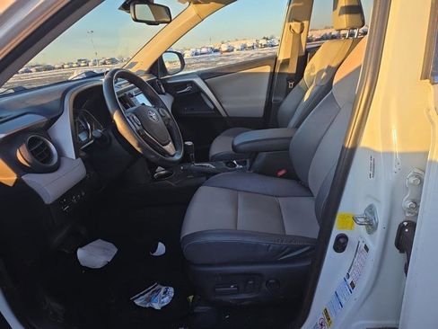 Used 2015 Toyota RAV4 Limited image 7
