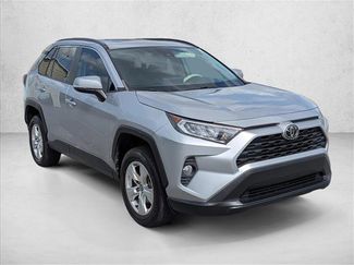 Used 2021 Toyota RAV4 XLE w/ Convenience Package video 3