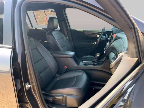Used 2022 Chevrolet Equinox RS w/ RS Leather Package FWD image 9