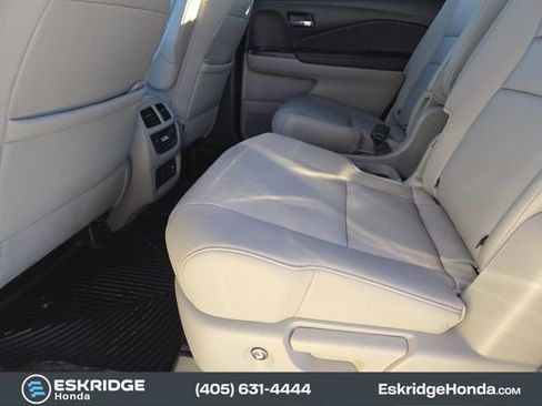 Used 2019 Honda Pilot Touring image 33