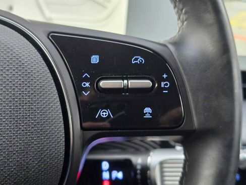 Used 2024 Hyundai Ioniq 5 SE image 31