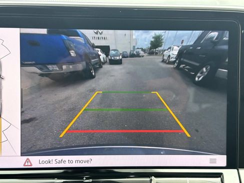 Used 2024 Volkswagen Atlas Cross Sport SE image 26