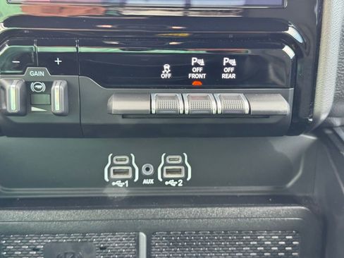 Used 2025 RAM 1500 Big Horn AWD/4WD image 27