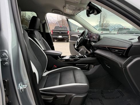 Used 2025 Buick Envision Sport Touring image 23