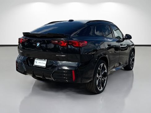 New 2026 BMW X2 xDrive28i w/ Technology Package AWD/4WD image 3