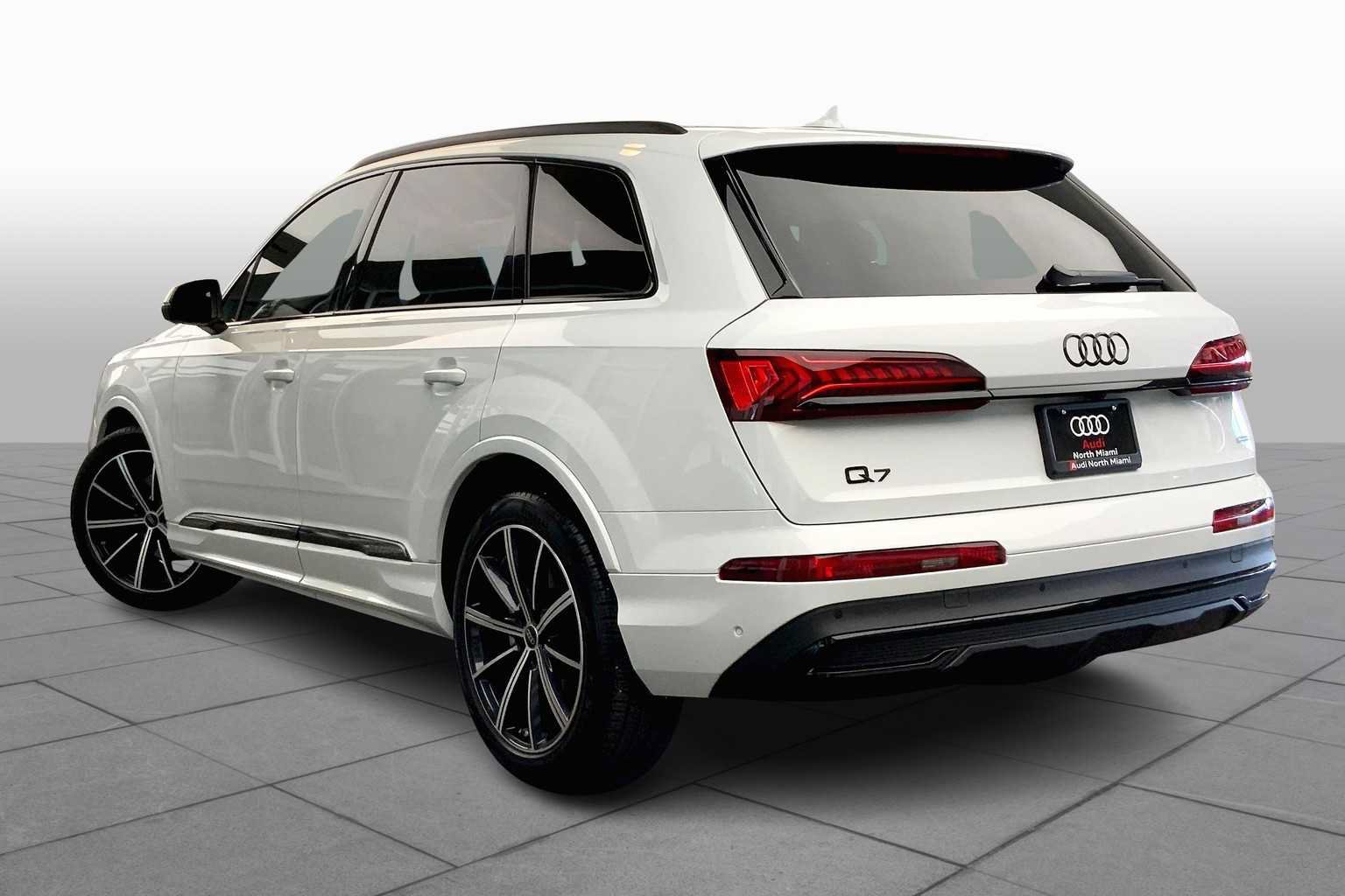 Used 2024 Audi Q7 3.0T Prestige AWD/4WD image 11