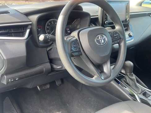 Used 2022 Toyota Corolla LE image 15