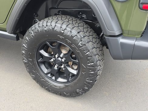 Used 2021 Jeep Wrangler Unlimited Sport AWD/4WD image 11