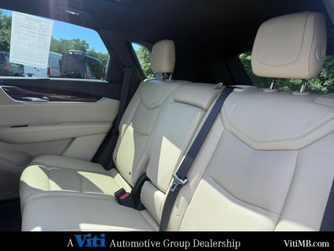 Used 2017 Cadillac XT5 Luxury w/ Driver Awareness Package AWD/4WD image 22
