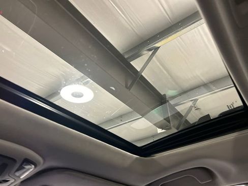 Used 2020 Subaru Outback Limited w/ Popular Package #2 image 26