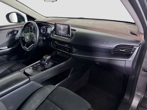 Used 2023 Nissan Rogue S image 30