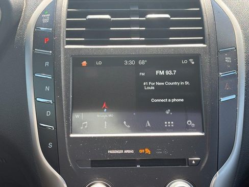 Used 2018 Lincoln MKC Select w/ Select Plus Package AWD/4WD image 22