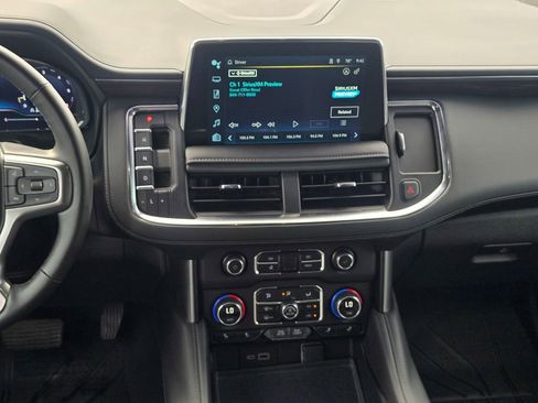 Used 2024 Chevrolet Tahoe Z71 w/ Luxury Package image 18