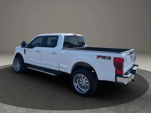 Used 2020 Ford F250 Lariat w/ Lariat Ultimate Package AWD/4WD image 3