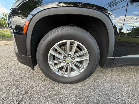 Used 2023 Chevrolet Traverse LT w/ LPO, Floor Liner Package AWD/4WD image 31