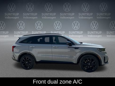 Used 2023 Kia Sorento SX AWD/4WD image 7
