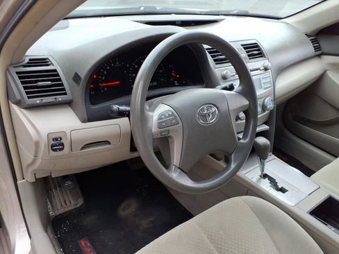 Used 2007 Toyota Camry LE FWD image 9