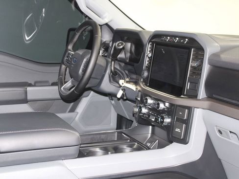 Used 2024 Ford F150 XLT w/ FX4 Off-Road Package image 32