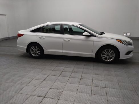 Used 2017 Hyundai Sonata SE FWD image 11