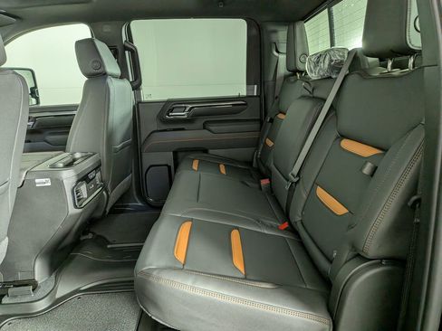 New 2026 GMC Sierra 3500 AT4 w/ AT4 Premium Plus Package image 33