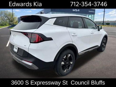 New 2026 Kia Sportage LX AWD/4WD image 3
