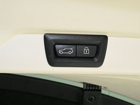 Used 2019 Rolls-Royce Cullinan image 63