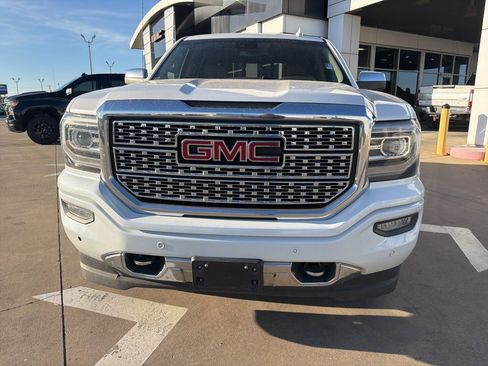 Used 2018 GMC Sierra 1500 Denali w/ Denali Ultimate Package image 8