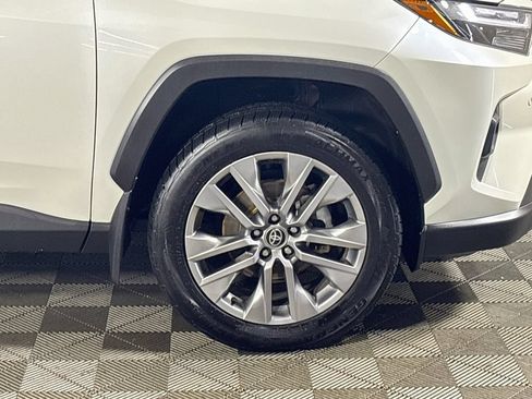 Used 2022 Toyota RAV4 Limited AWD/4WD image 24