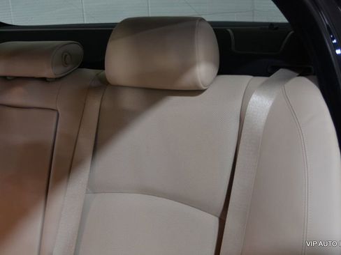 Used 2011 BMW 550i 550i image 25